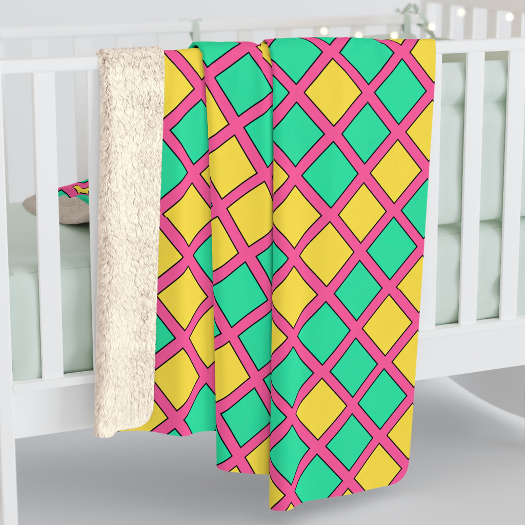 Harlequin Gold Grid Sherpa Fleece Blanket – Candy Christmas