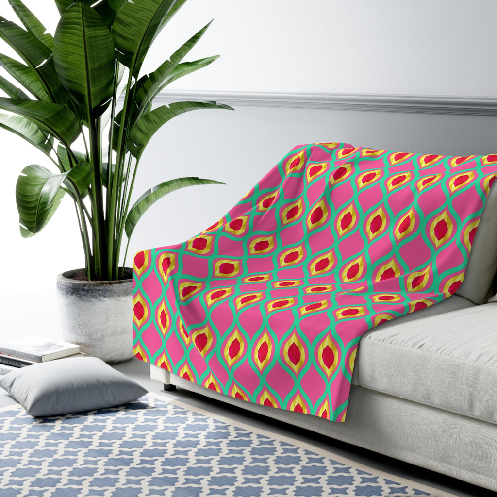 Grand Gold Ogee Lattice II Sherpa Fleece Blanket – Candy Christmas