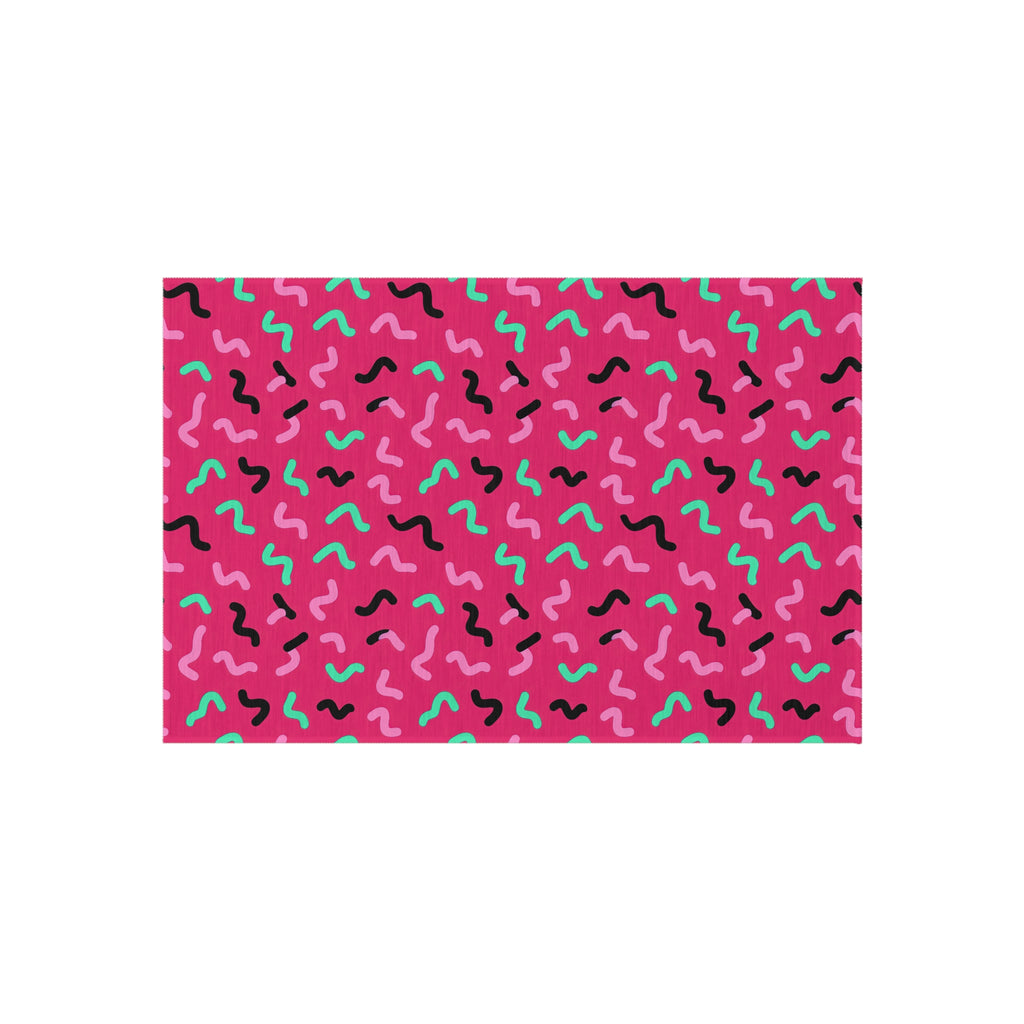 Squiggle Strokes Outdoor Rug – Candy Pop on Raspberry