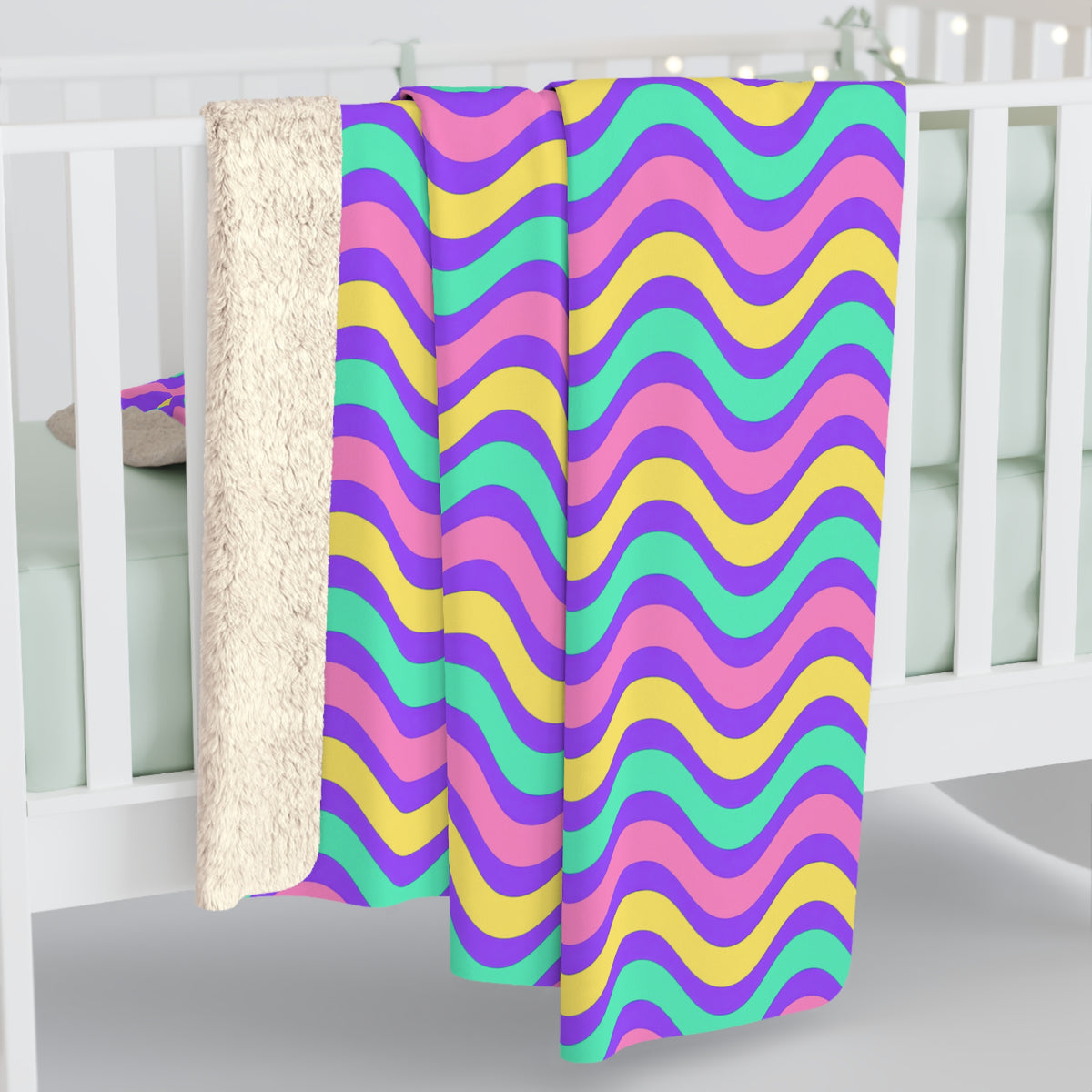 Wide Wave Interference Sherpa Fleece Blanket – Candy Pastel on Grape