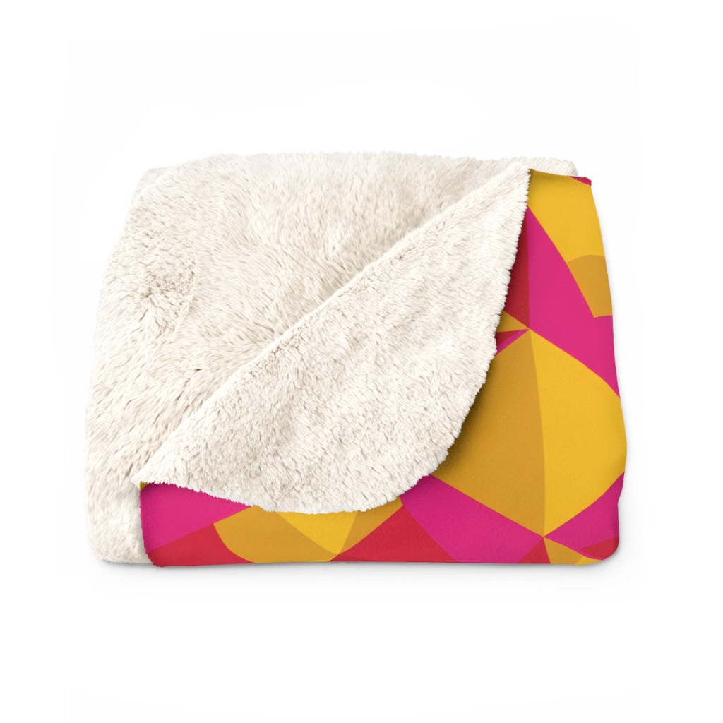 Faceted Gold Panels Sherpa Fleece Blanket – Faceted Gem Geometric Pattern