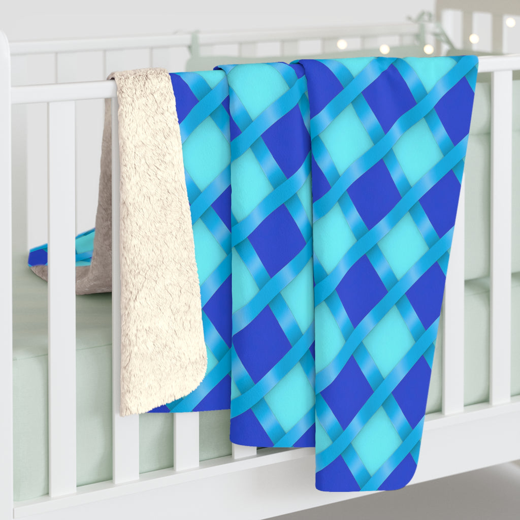 Broad Diamond Trellis Sherpa Fleece Blanket – Ice Jewel
