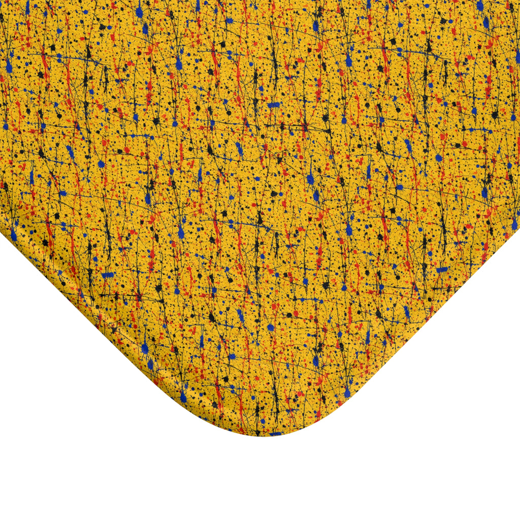 Flick Lines Bath Mat – Action-Painting Abstract Pattern