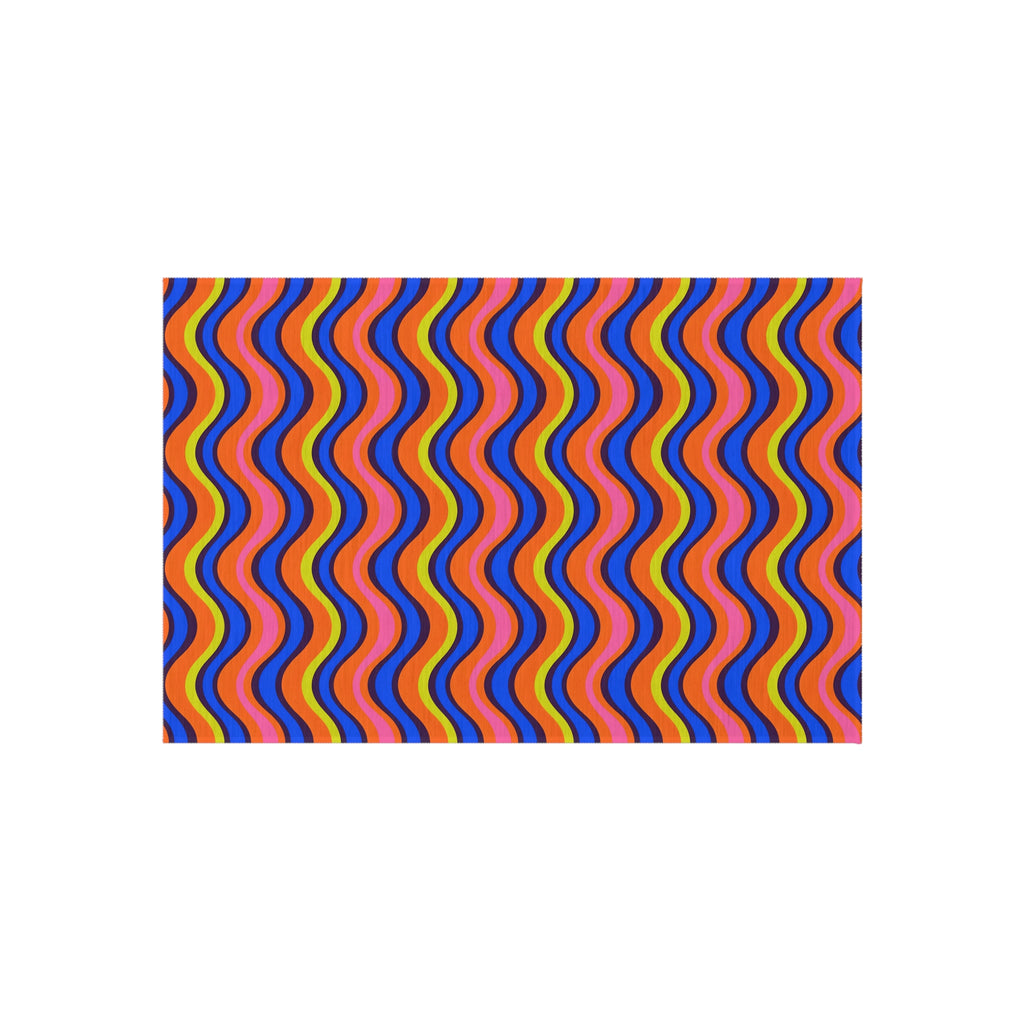 Warped Circus Stripes Outdoor Rug – Op-Art Pattern