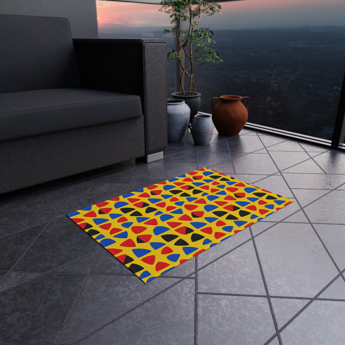Cut-Out Arcs Yellow Outdoor Rug – Cut-Paper Abstract Pattern