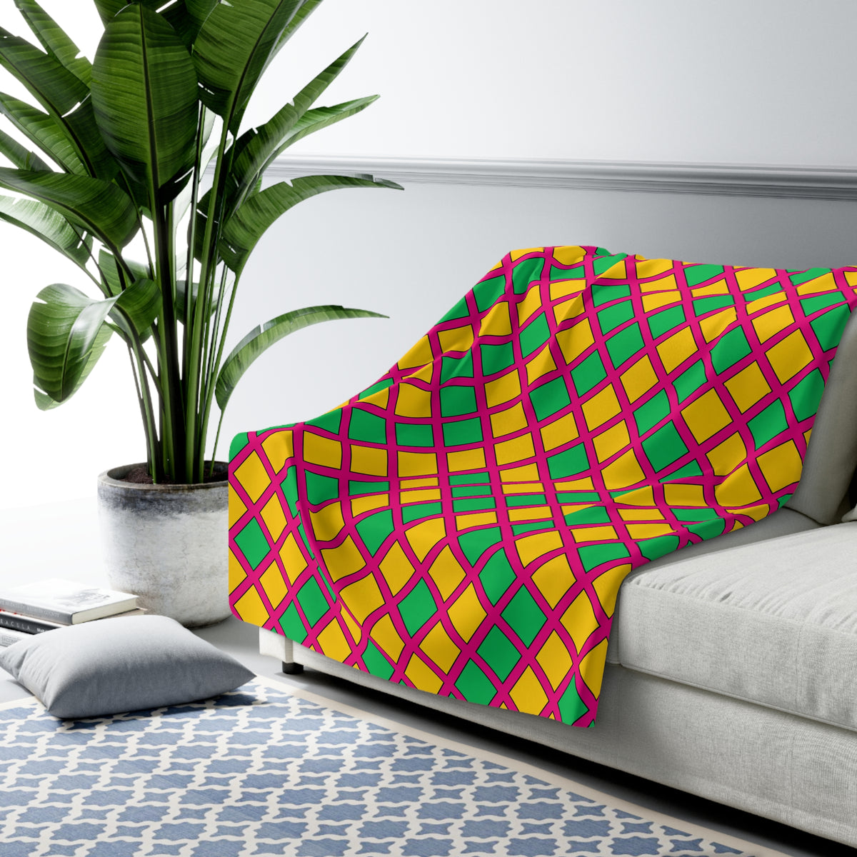 Harlequin Gold Grid Sherpa Fleece Blanket – Harlequin Geometric Pattern