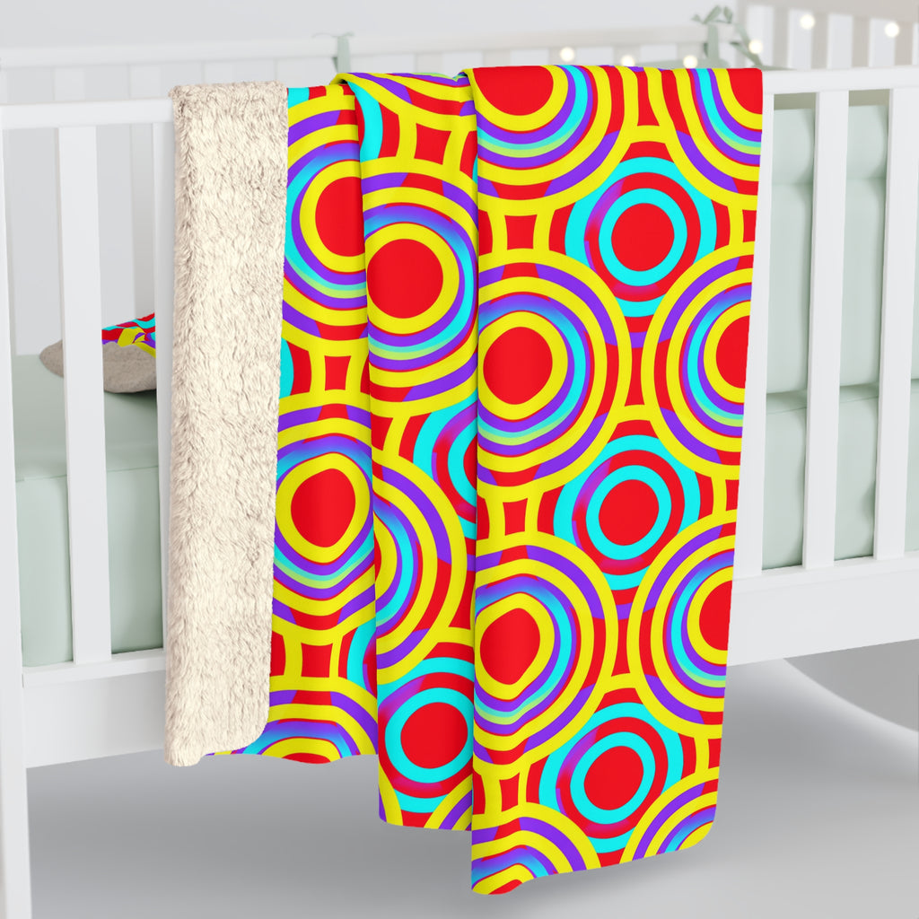Interlocking Ring Ripples Sherpa Fleece Blanket – Op-Art Circles Pattern