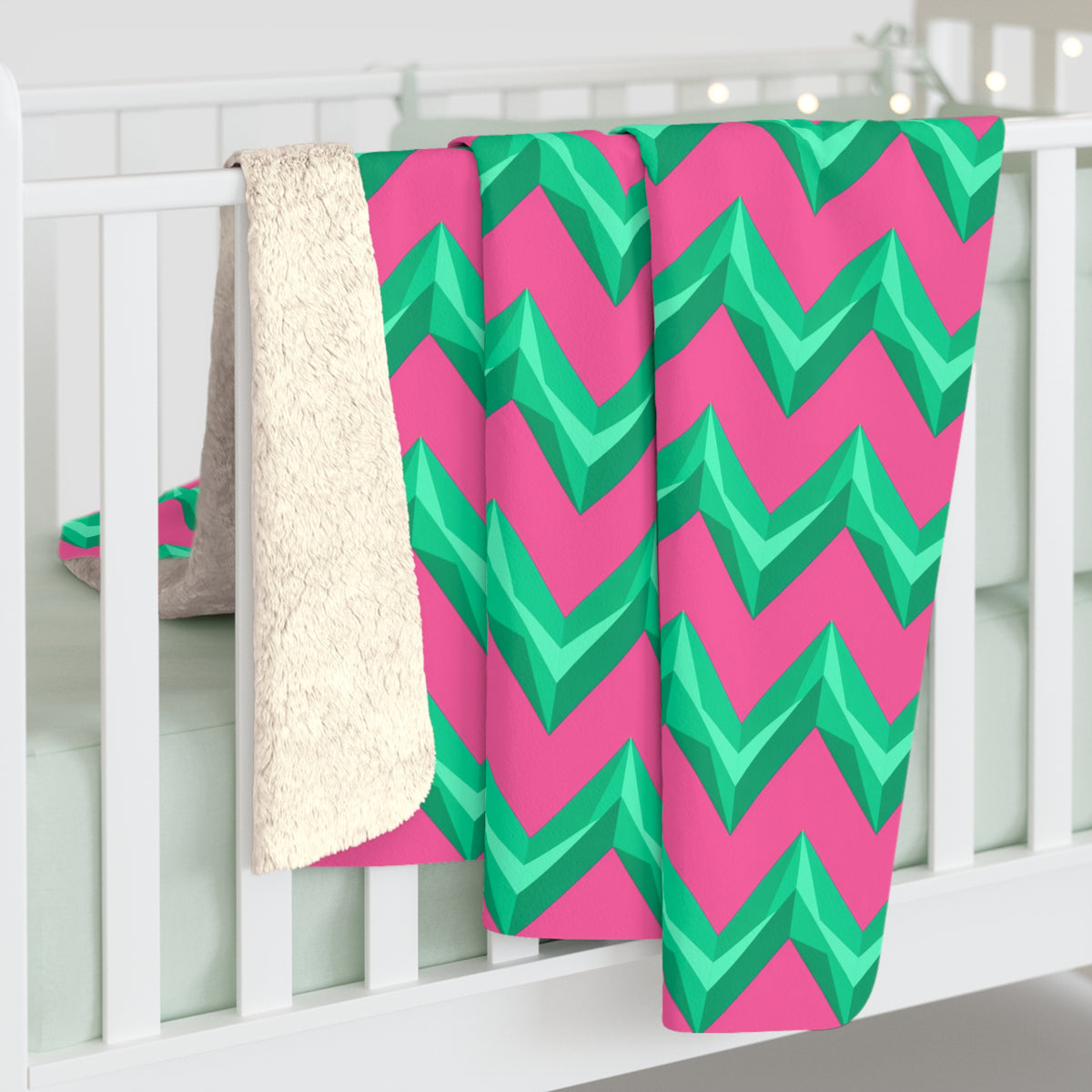 Broad Cut-Gem Chevrons Sherpa Fleece Blanket – Candy Christmas