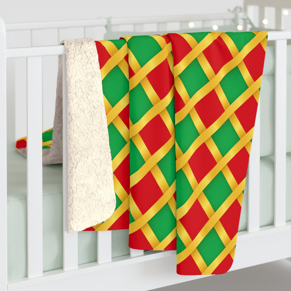 Broad Gold Diamond Trellis Sherpa Fleece Blanket – Ribbon Lattice Pattern