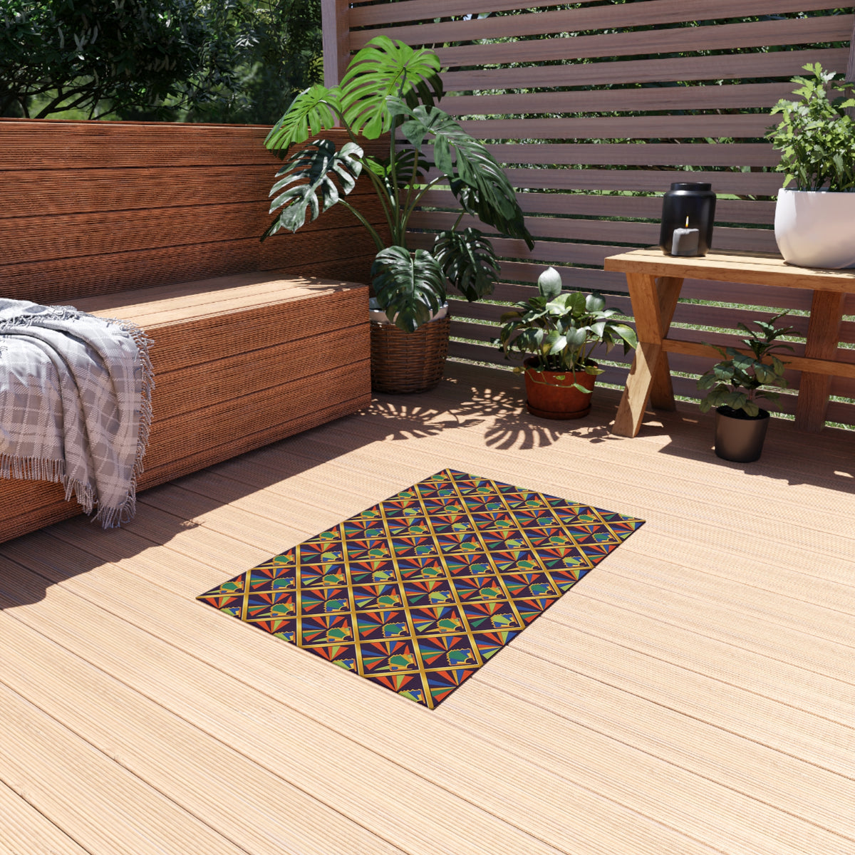 Gilded Lattice Sunburst Outdoor Rug – Art Deco Geometric Pattern