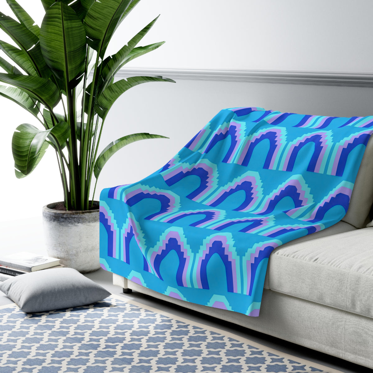 Grand Stepped Arches Sherpa Fleece Blanket – Ice Jewel