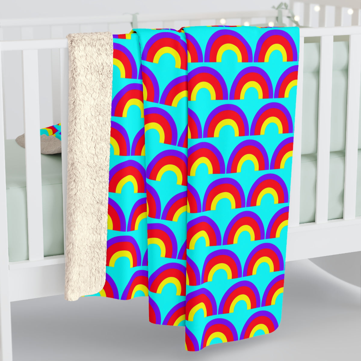 Chromatic Scallop Ripple Sherpa Fleece Blanket – Op-Art Scallops Pattern