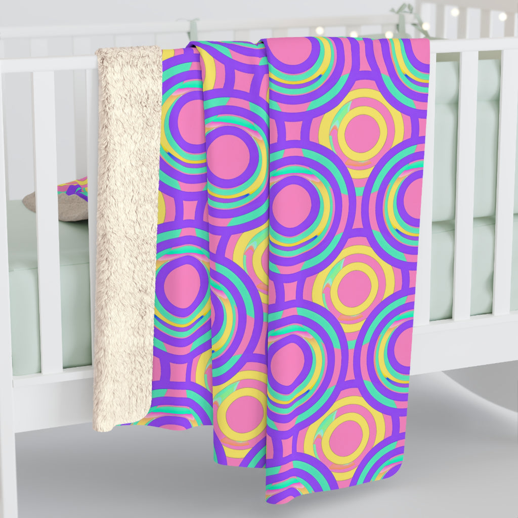 Interlocking Ring Ripples Sherpa Fleece Blanket – Candy Pastel on Grape