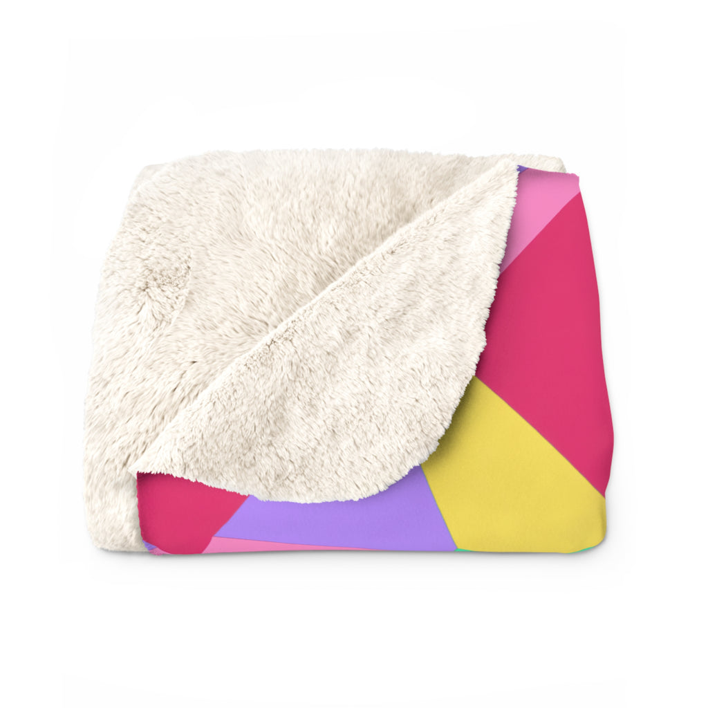 Grand Fractured Rhombus Sherpa Fleece Blanket – Candy Pop on Raspberry