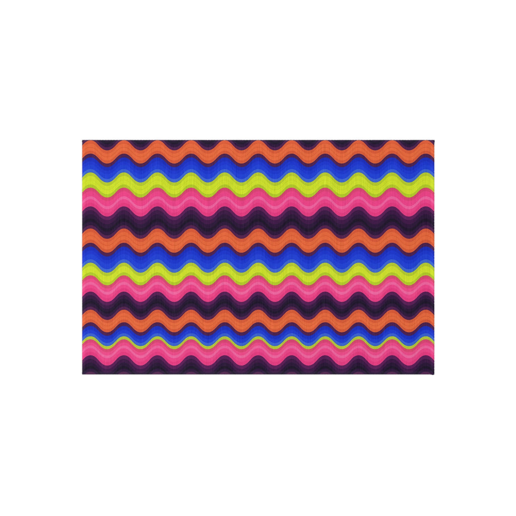 Bold Wave Stripes Outdoor Rug – Op-Art Pattern