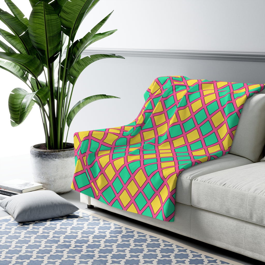 Harlequin Gold Grid Sherpa Fleece Blanket – Candy Christmas