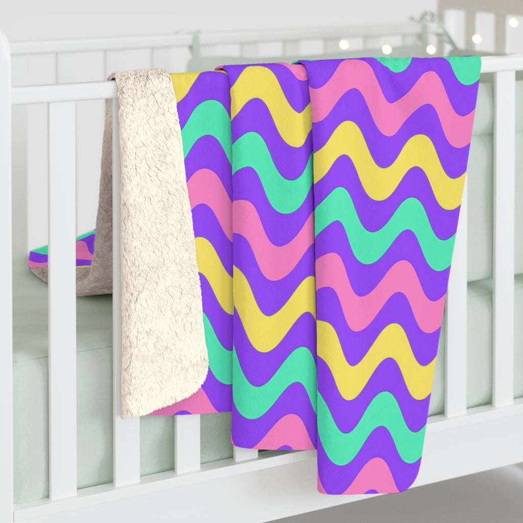 Big Ripple Chevrons Sherpa Fleece Blanket – Candy Pastel on Grape