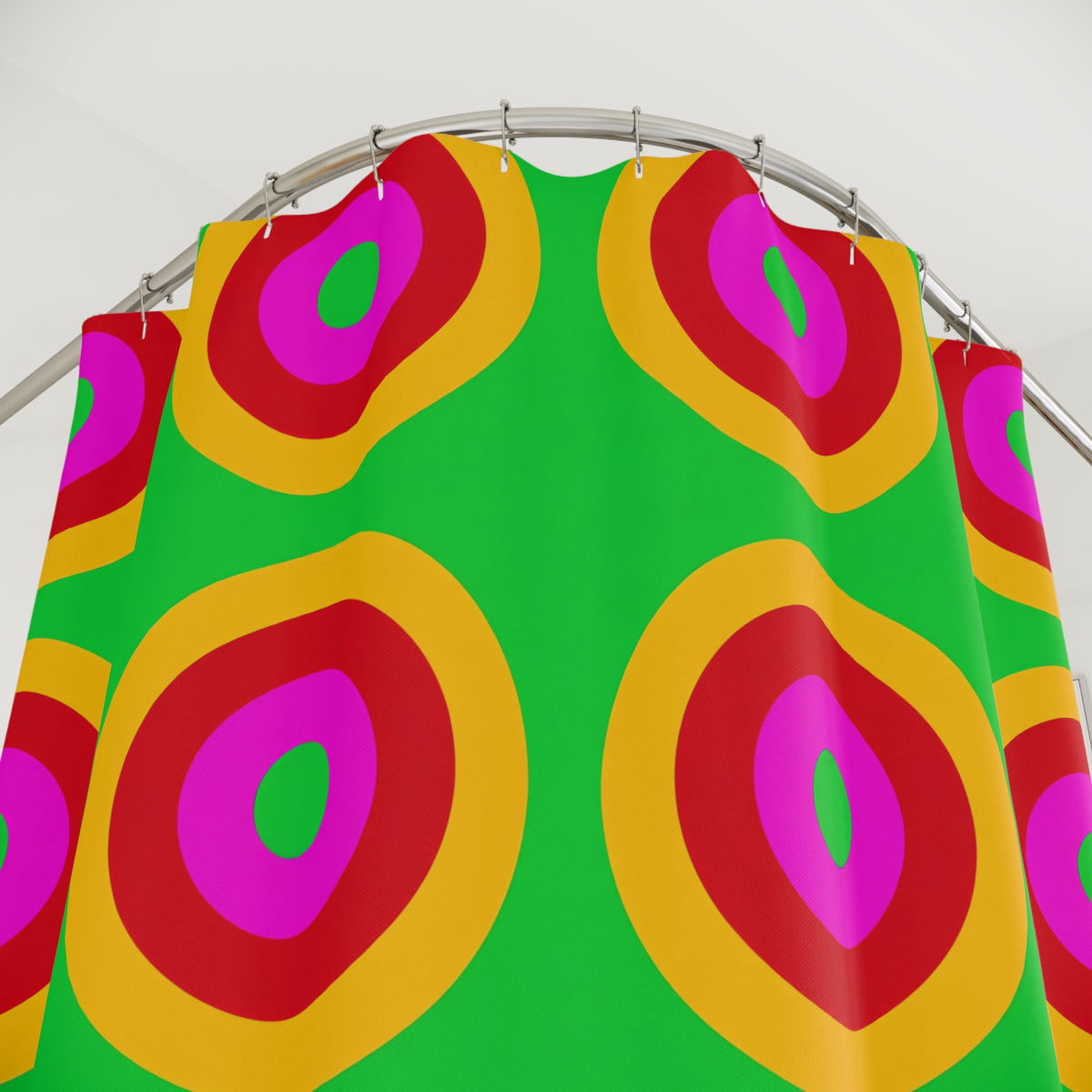 Giant Op-Art Jewel Rings Shower Curtain – Op-Art Concentric Circles Pattern