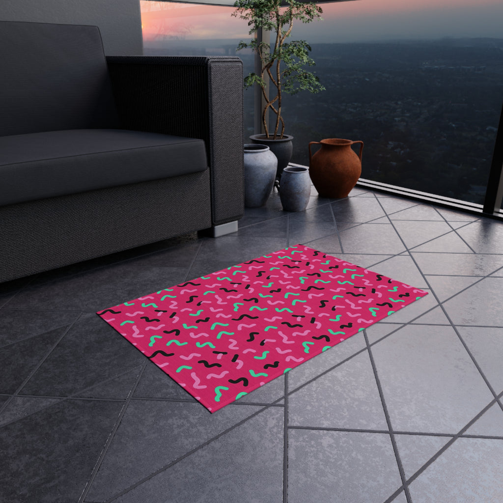 Squiggle Strokes Outdoor Rug – Candy Pop on Raspberry