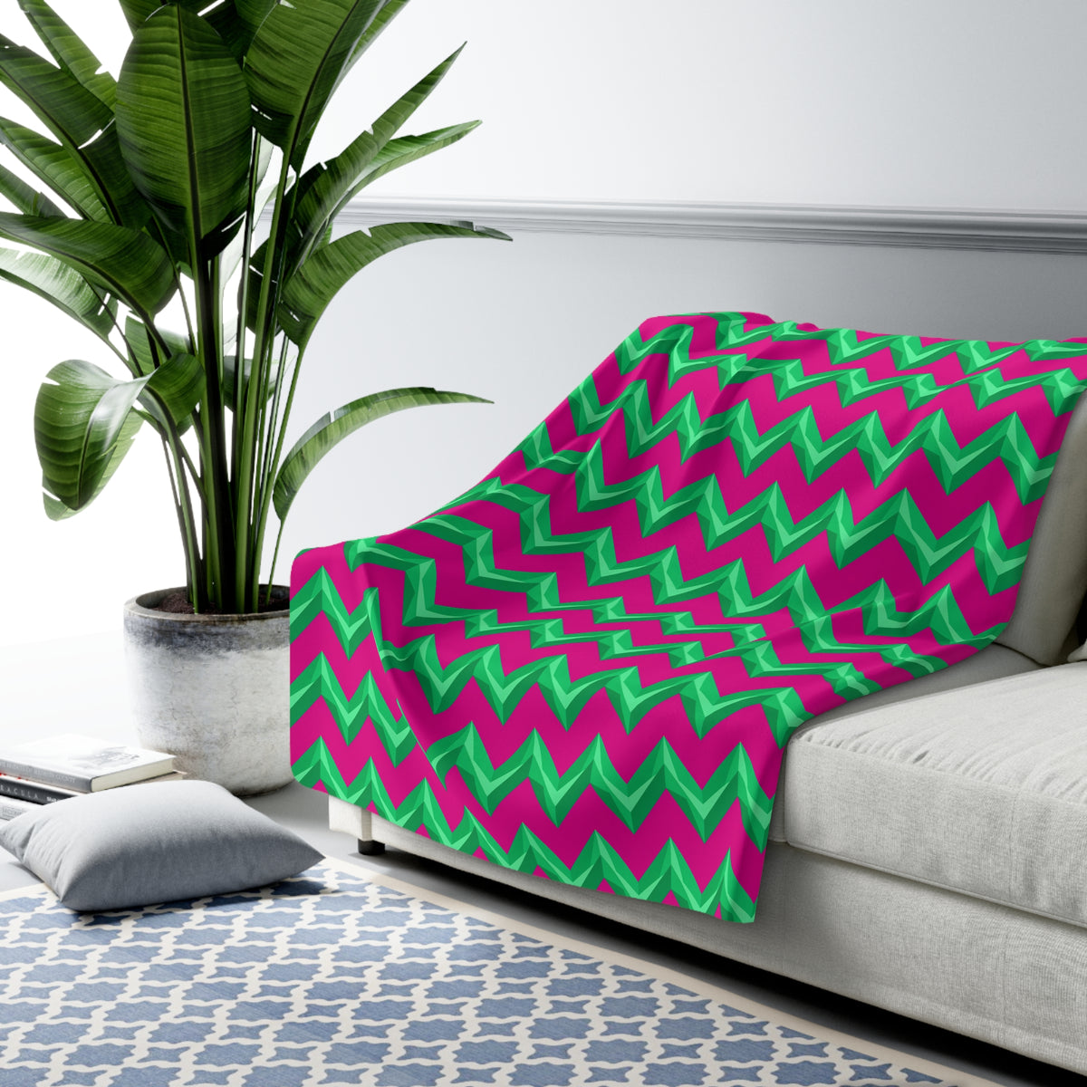 Broad Cut-Gem Chevrons Sherpa Fleece Blanket – Chevron Geometric Pattern