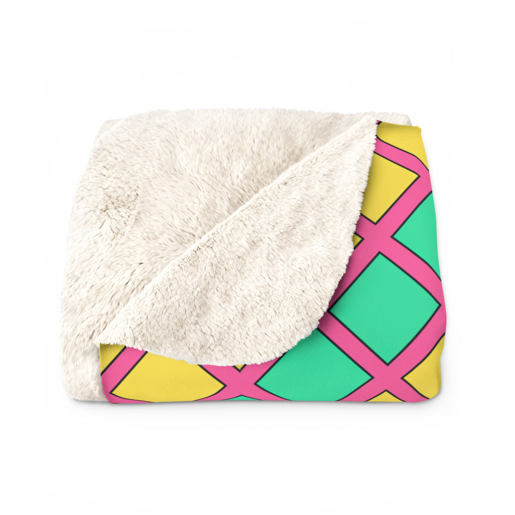 Harlequin Gold Grid Sherpa Fleece Blanket – Candy Christmas