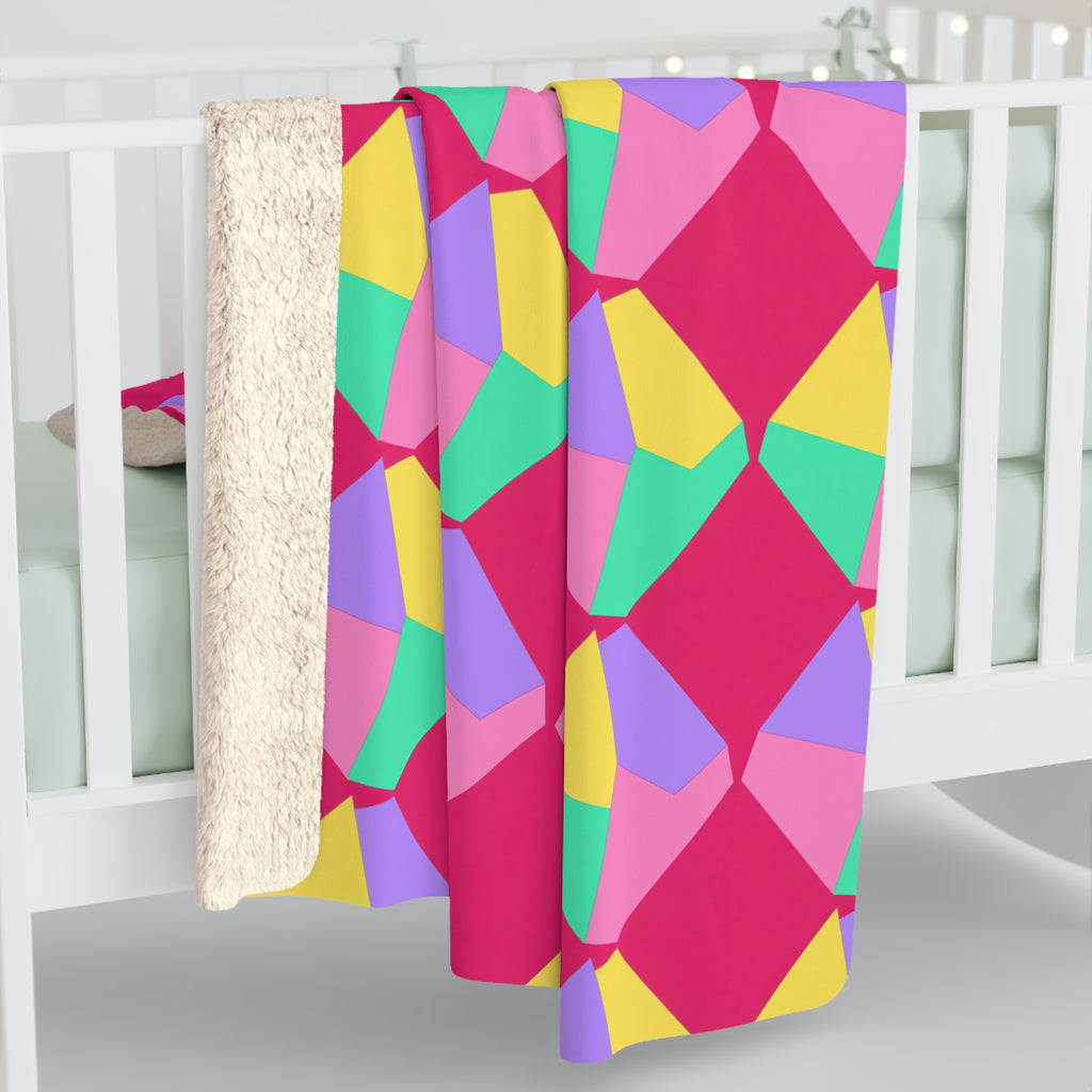 Grand Fractured Rhombus Sherpa Fleece Blanket – Candy Pop on Raspberry