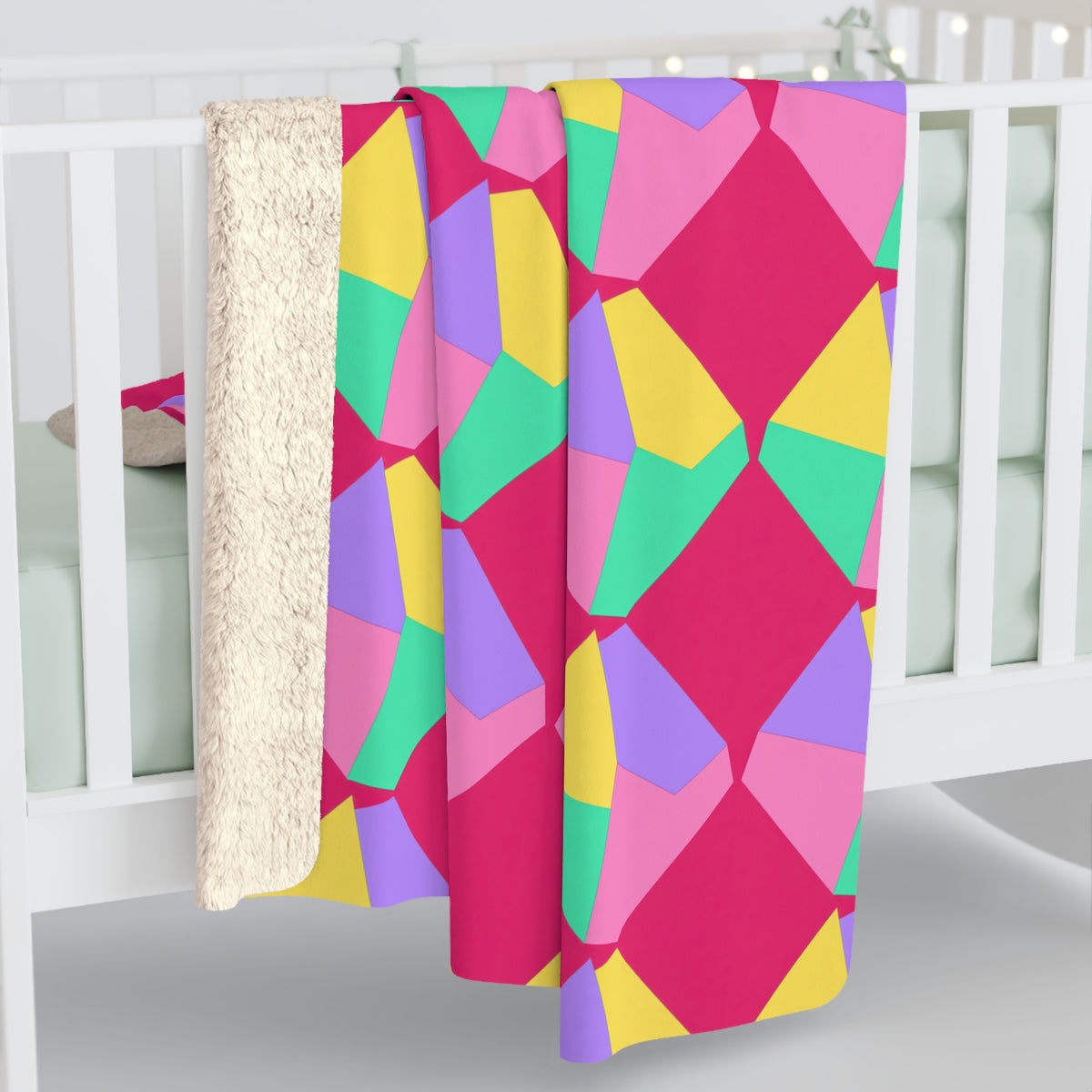 Grand Fractured Rhombus Sherpa Fleece Blanket – Candy Pop on Raspberry