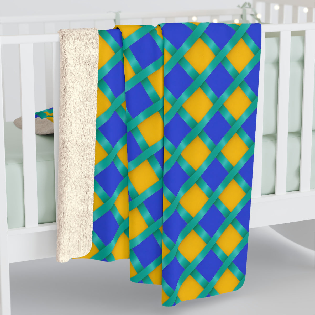 Broad Gold Diamond Trellis Sherpa Fleece Blanket – Peacock Jewel