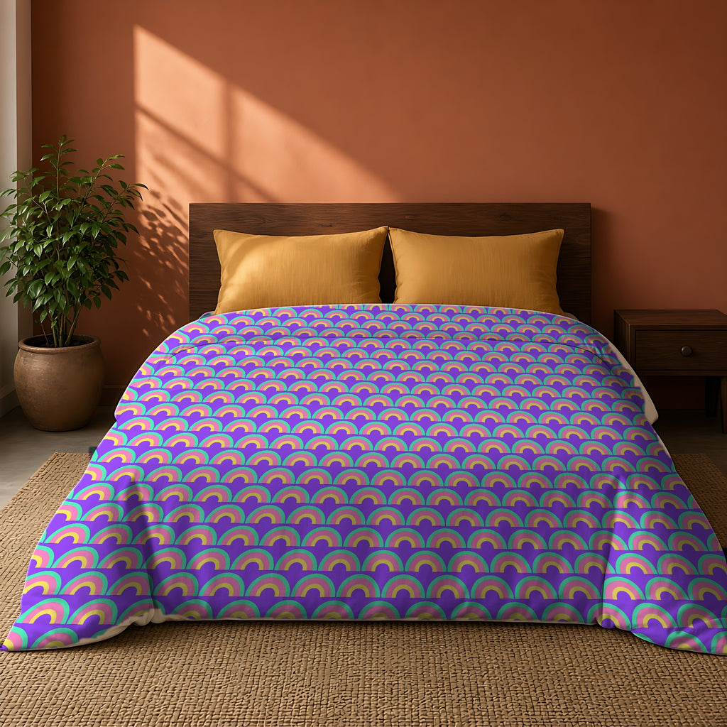 Chromatic Scallop Ripple Cotton Duvet Cover on a king bed against a warm terracotta wall